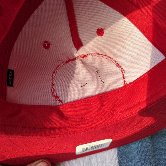 Snoopy Hat, Charlie Brown Snoopy hat, red Snoopy Vintage flatbrim DECKY snapback - Picture 2 of 6